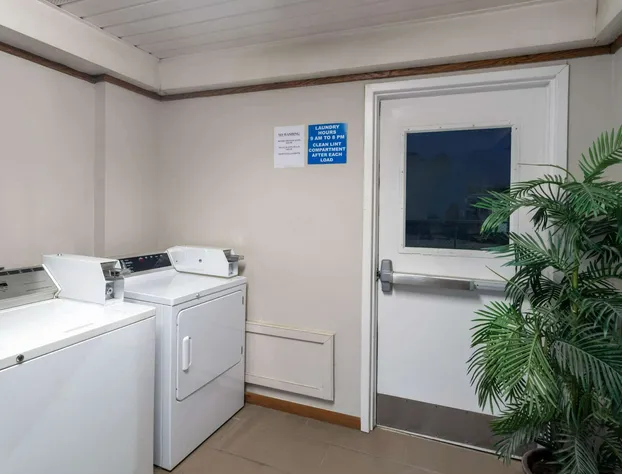 Microtel Inn & Suites by Wyndham Pooler/Savannah hotel detail image 4