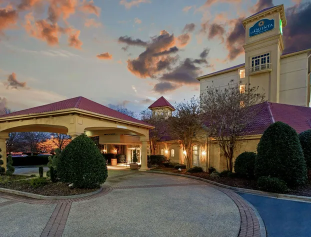 La Quinta Inn & Suites by Wyndham Winston-Salem hotel detail image 4