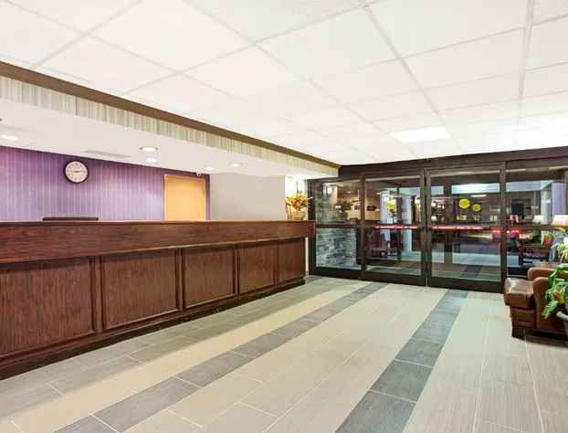 Days Inn by Wyndham Newport News City Center Oyster Point hotel detail image 2