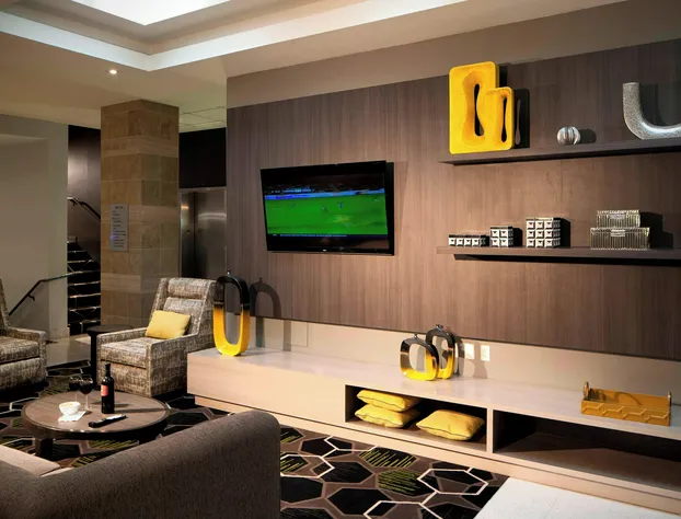 Courtyard by Marriott Miami Beach-South Beach hotel detail image 3