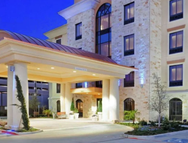 Comfort Inn & Suites Dallas Medical - Market Center hotel detail image 1