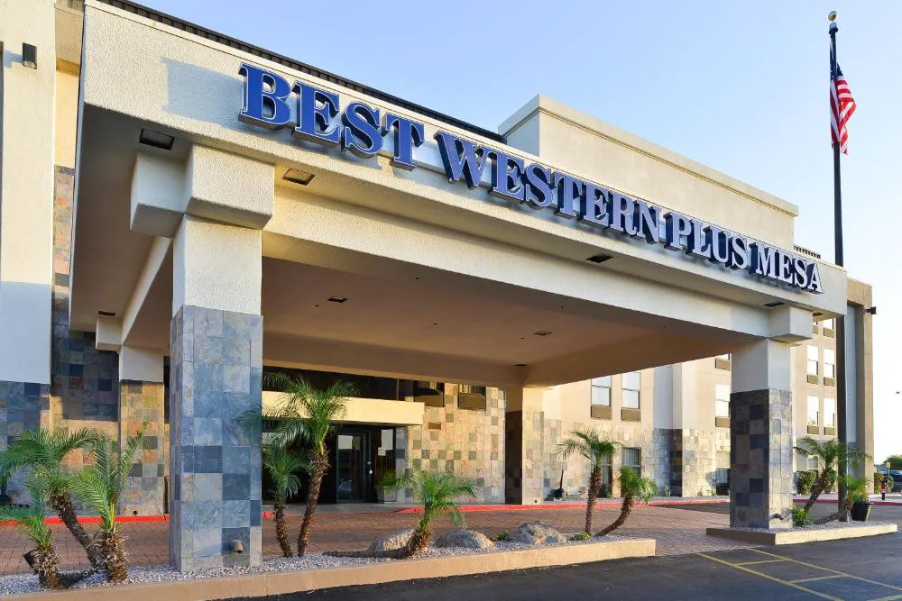 Best Western Plus Gilbert/Mesa hotel hero
