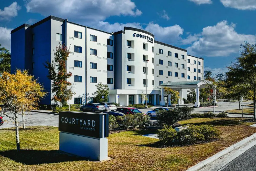 Courtyard by Marriott Biloxi North/D'Iberville hotel hero