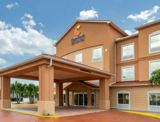 Comfort Inn & Suites Fort Myers Airport hotel detail image 3