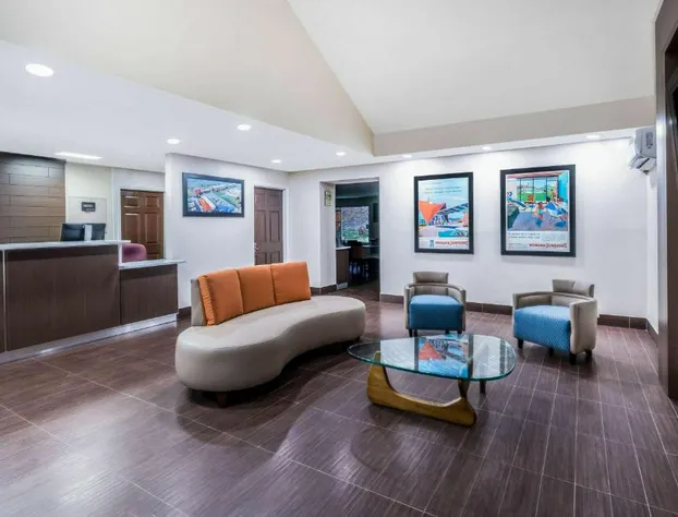 Howard Johnson by Wyndham Dalton hotel detail image 1