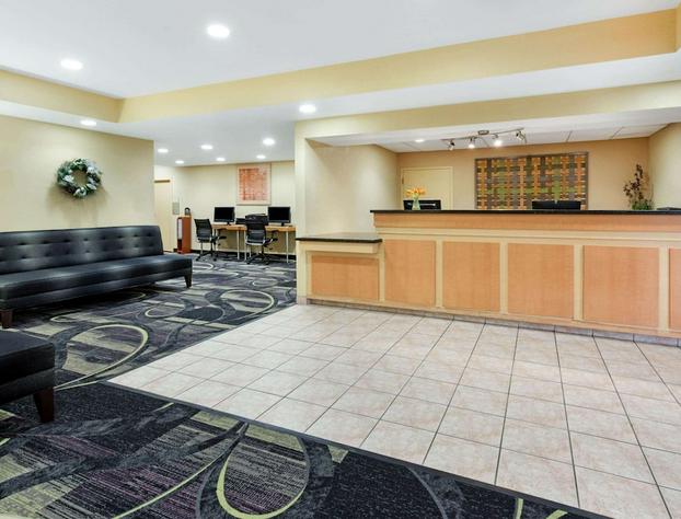La Quinta by Wyndham Fort Lauderdale Pompano Beach hotel detail image 3