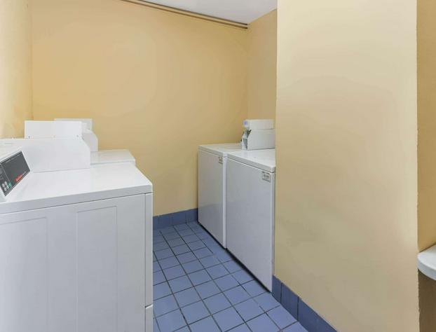 La Quinta by Wyndham Fort Lauderdale Pompano Beach hotel detail image 4