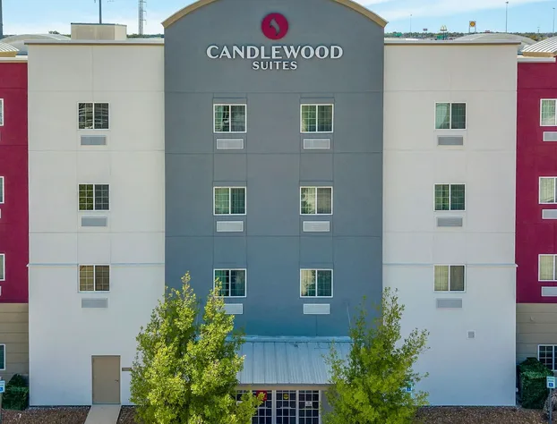Candlewood Suites San Antonio Downtown by IHG hotel detail image 1