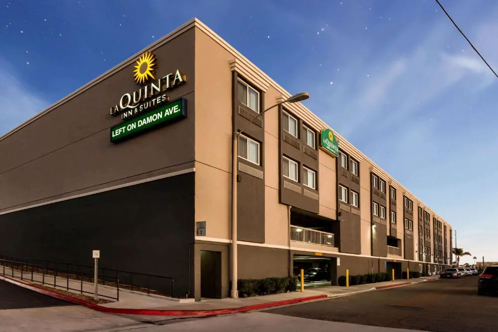 La Quinta Inn & Suites by Wyndham San Diego Mission Bay hotel hero