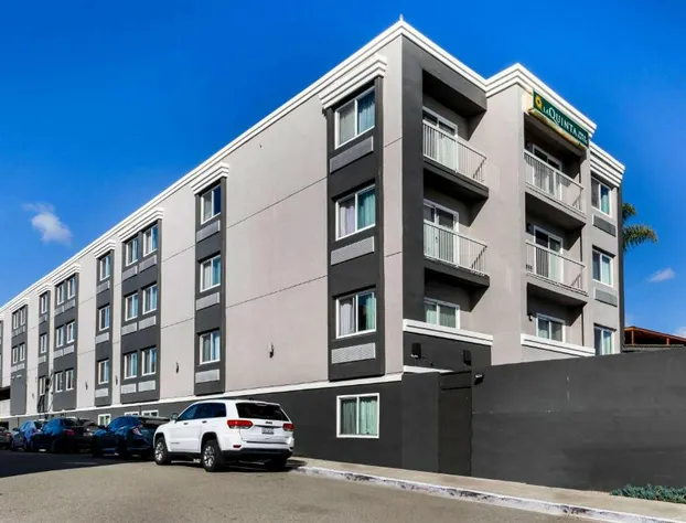 La Quinta Inn & Suites by Wyndham San Diego Mission Bay hotel detail image 3