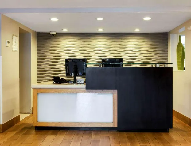 La Quinta Inn & Suites by Wyndham San Diego Mission Bay hotel detail image 4