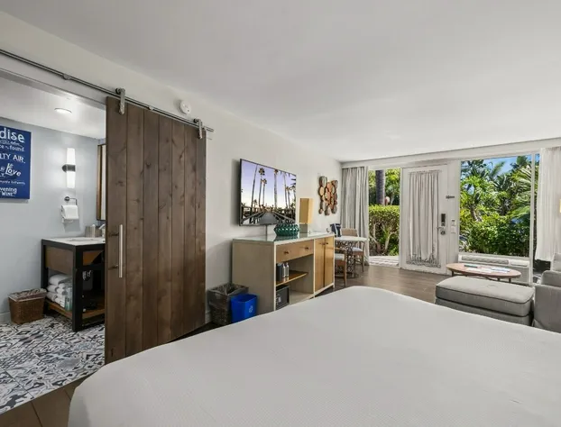 Paradise Point Resort & Spa hotel detail image 4