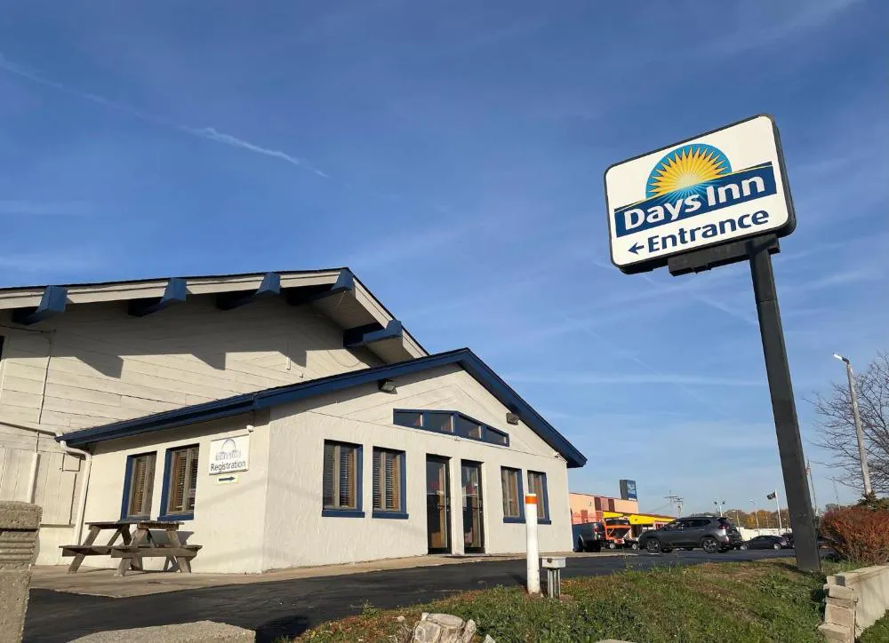 Days Inn by Wyndham West Allis/Milwaukee hotel hero