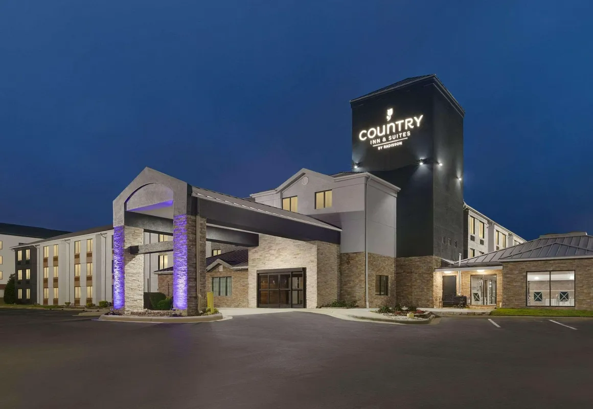 Country Inn & Suites by Radisson, Roanoke Rapids, NC hotel hero