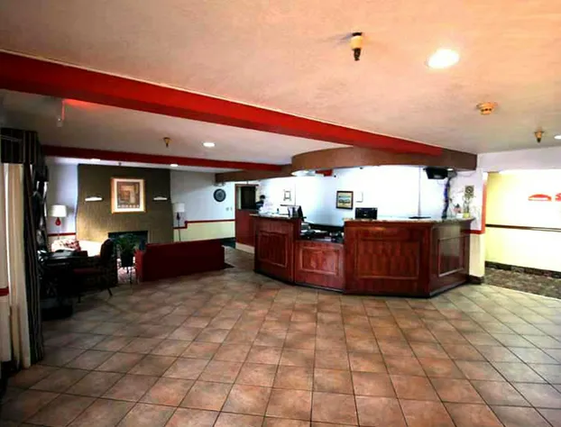 Norwood Inn & Suites - Roseville hotel detail image 1