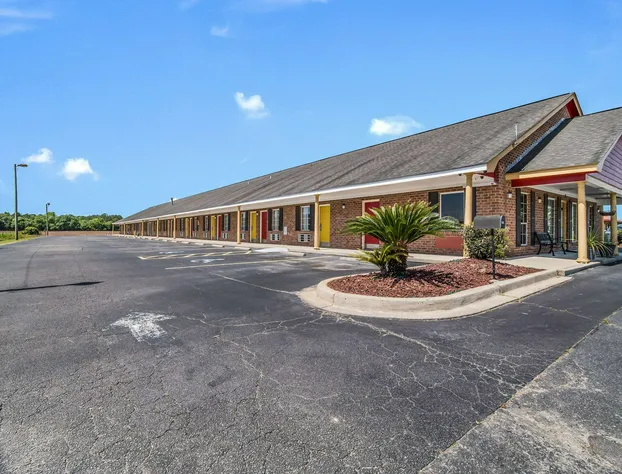 Econo Lodge hotel detail image 1