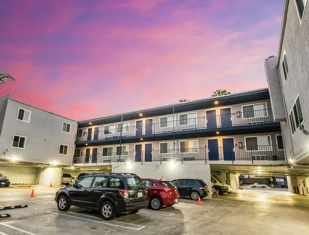 Travelodge by Wyndham Culver City hotel detail image 1