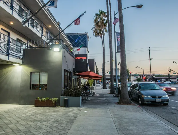 Travelodge by Wyndham Culver City hotel detail image 3