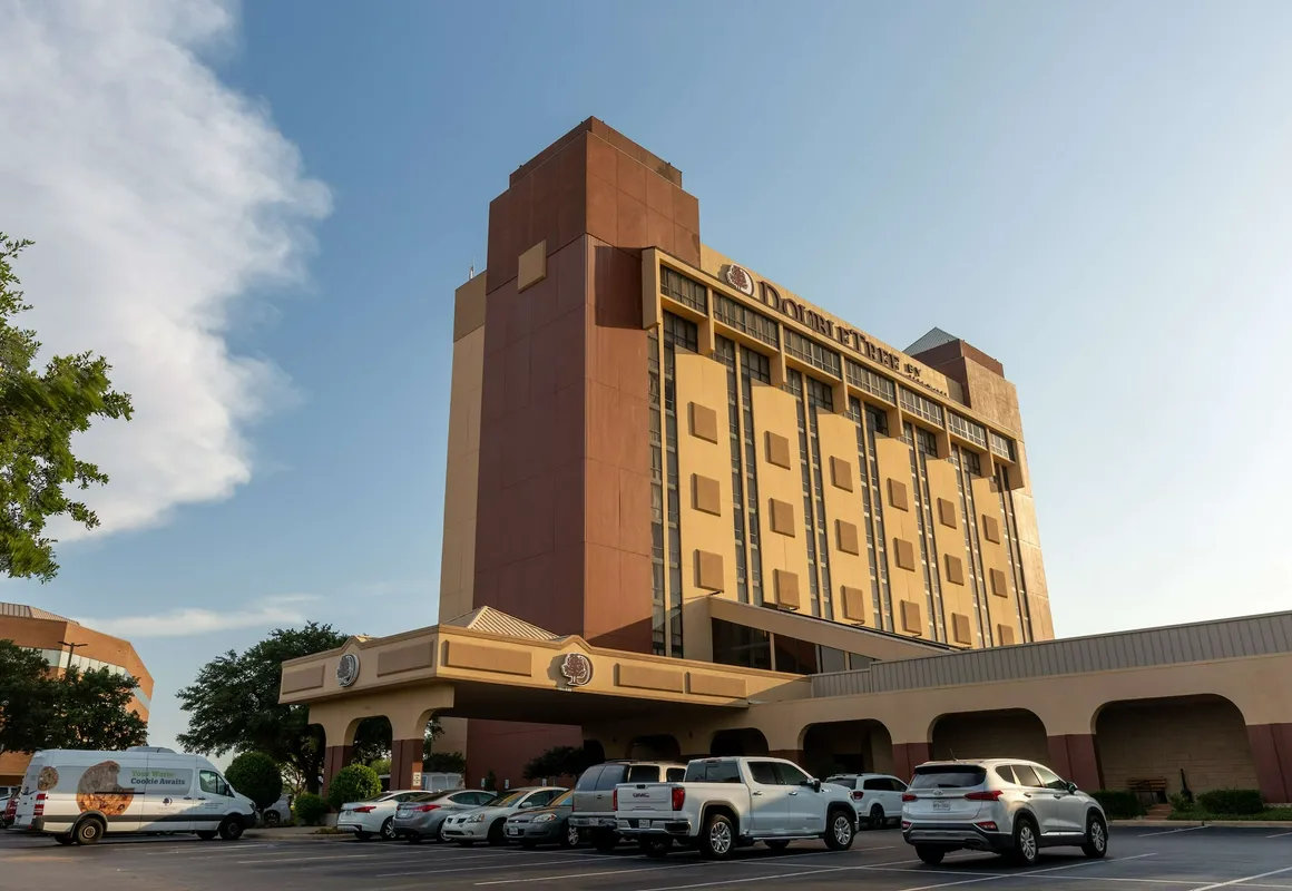 DoubleTree by Hilton Dallas - Richardson hotel hero