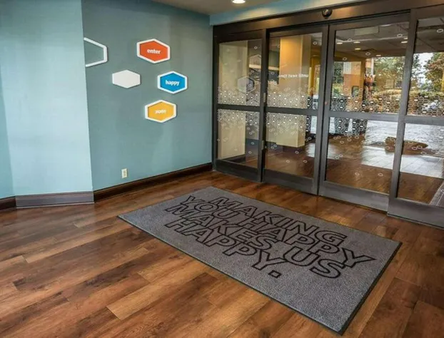 Hampton Inn Somerset hotel detail image 4