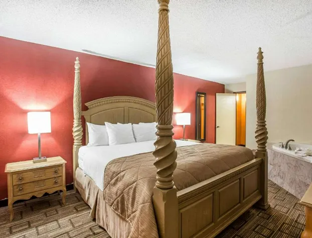 Clarion Hotel Fort Mill Near Amusement Park hotel detail image 4