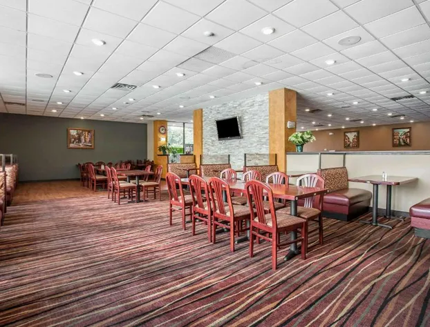 Clarion Hotel Fort Mill Near Amusement Park hotel detail image 2