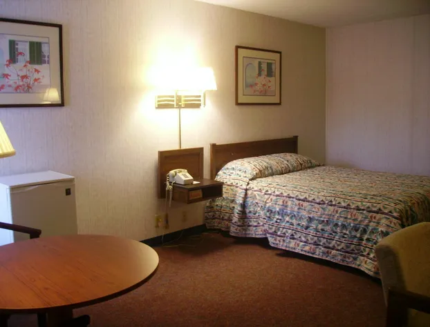 Red Carpet Inn Fanta Suites Hotel hotel detail image 4