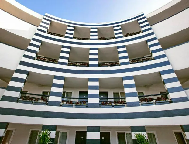 Carlyle Inn hotel detail image 2