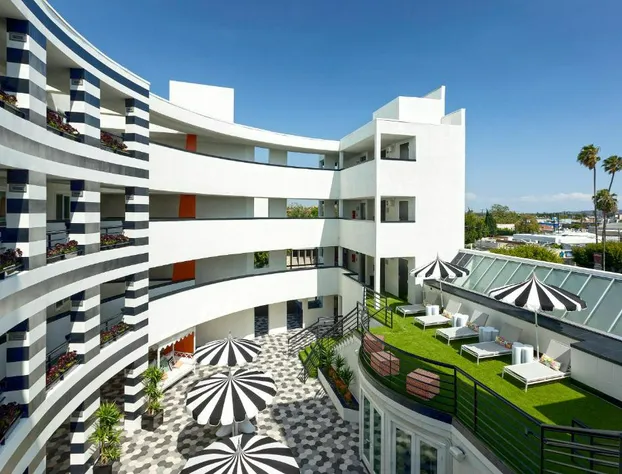 Carlyle Inn hotel detail image 4