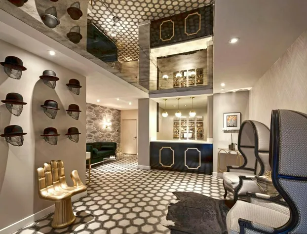 Carlyle Inn hotel detail image 4