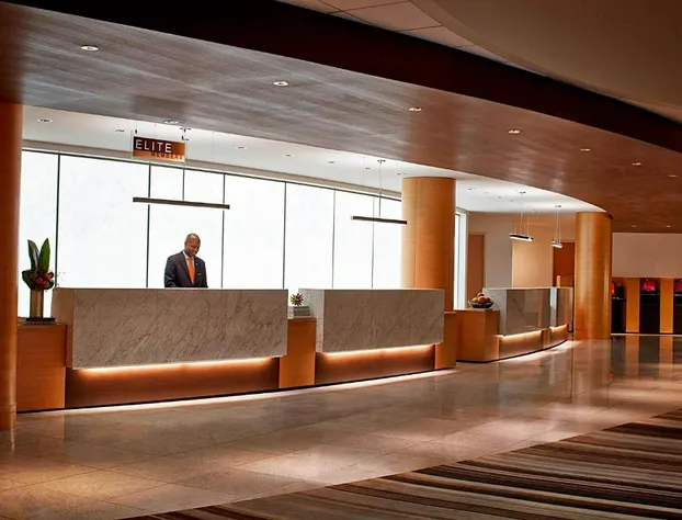 Atlanta Marriott Marquis hotel detail image 3