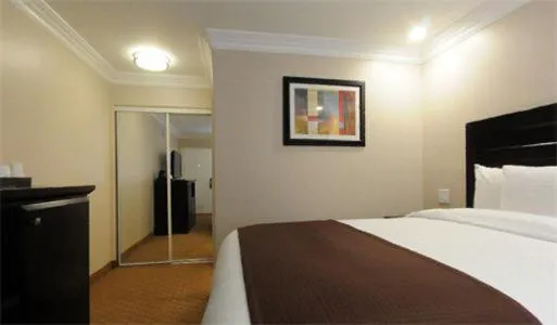 Raincross Hotel hotel detail image 2