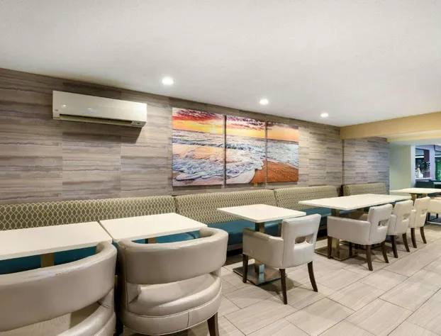 La Quinta Inn by Wyndham North Myrtle Beach hotel detail image 4