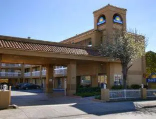 Days Inn by Wyndham Hayward Airport hotel detail image 1