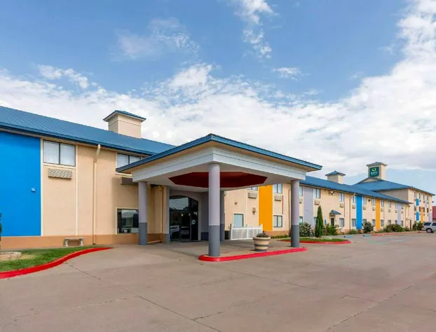 Quality Inn & Suites Wichita Falls I-44 hotel detail image 1