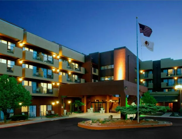 DoubleTree by Hilton Hotel Santa Fe hotel detail image 1