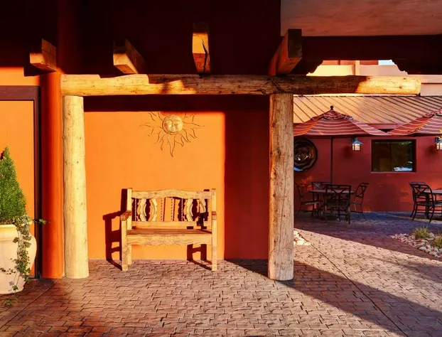 DoubleTree by Hilton Hotel Santa Fe hotel detail image 2