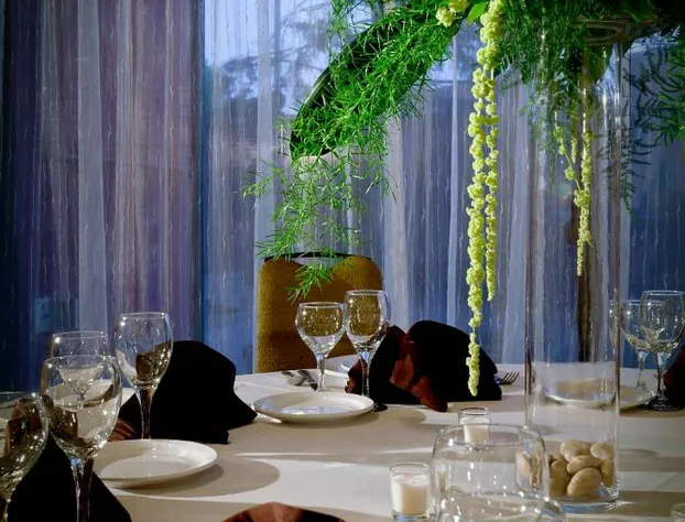 DoubleTree by Hilton Hotel Santa Fe hotel detail image 3