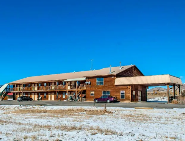 Econo Lodge Eagle Nest hotel detail image 1
