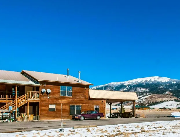 Econo Lodge Eagle Nest hotel detail image 2