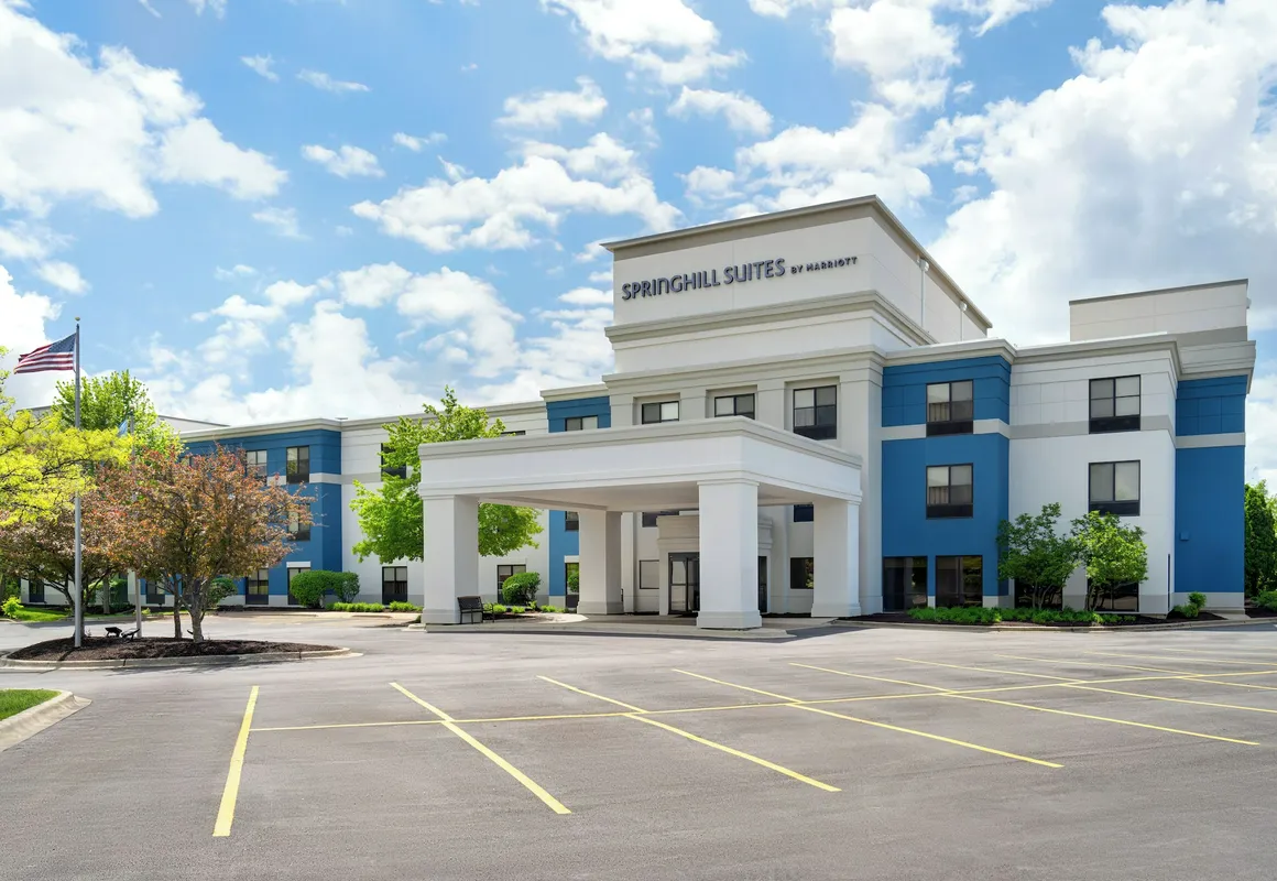 Springhill Suites By Marriott Bolingbrook hotel hero