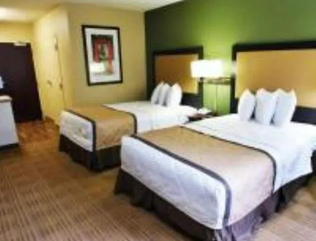 MainStay Suites Chicago Hillside hotel detail image 3