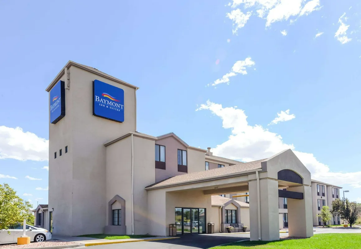 Baymont by Wyndham Pueblo hotel hero