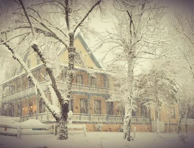 American River Inn hotel detail image 3