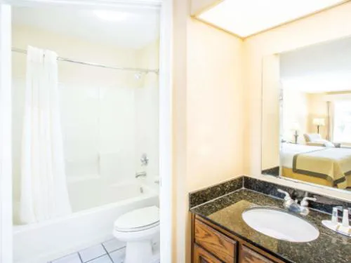 Baymont by Wyndham Dunn hotel detail image 2