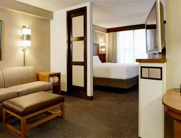 Hyatt Place Milwaukee Airport hotel detail image 4