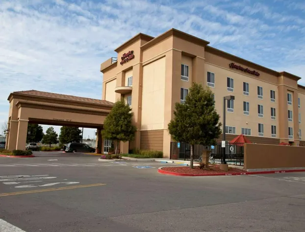Hampton Inn & Suites Pittsburg, CA hotel detail image 3