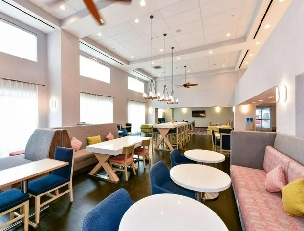 Hampton Inn & Suites Pittsburg, CA hotel detail image 4