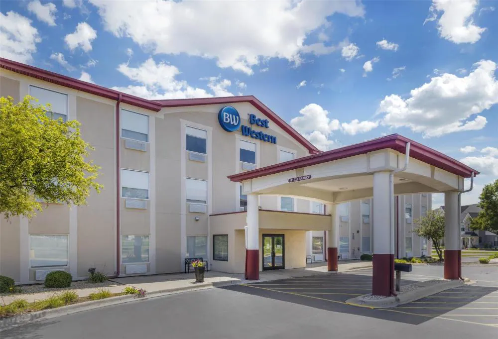 Best Western Joliet Inn & Suites hotel hero