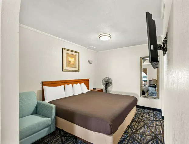 Americas Best Value Inn Celina hotel detail image 4